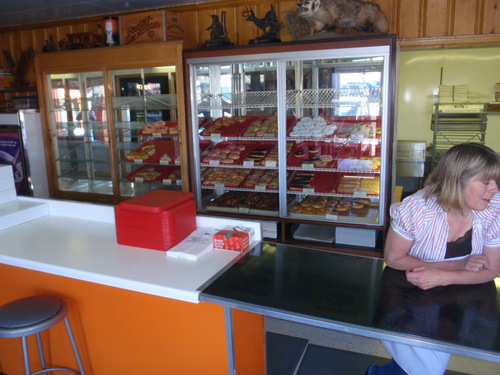 Rawlins Doughnut Store (GDMBR).